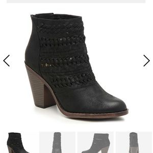 Size 8 Fergalicious black booties